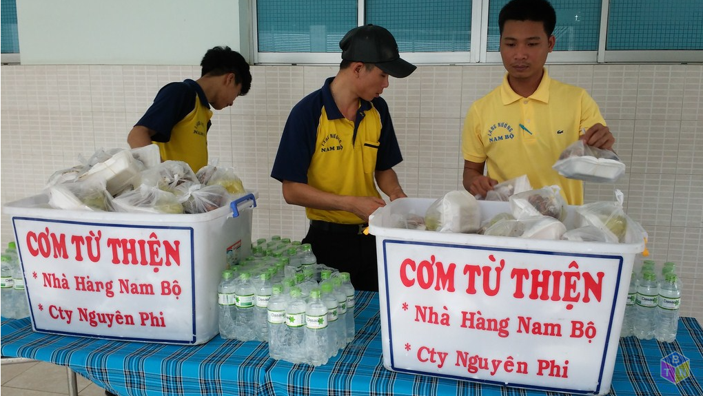 Hãy viết bài văn kể lại một hoạt động xã hội để lại cho em suy nghĩ, tình cảm sâu sắc